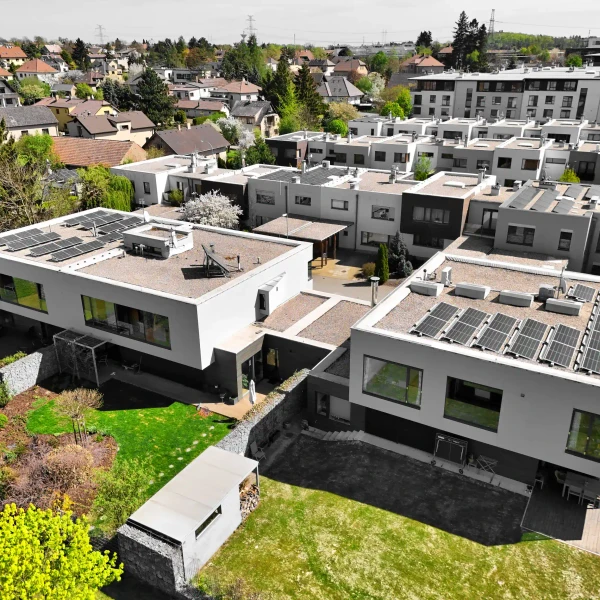 Hundreds of Clients with Installed Solar Panels in Just a Few Years